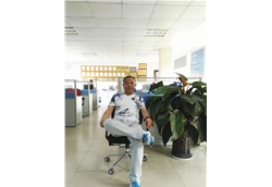 工程部經理-張潮波